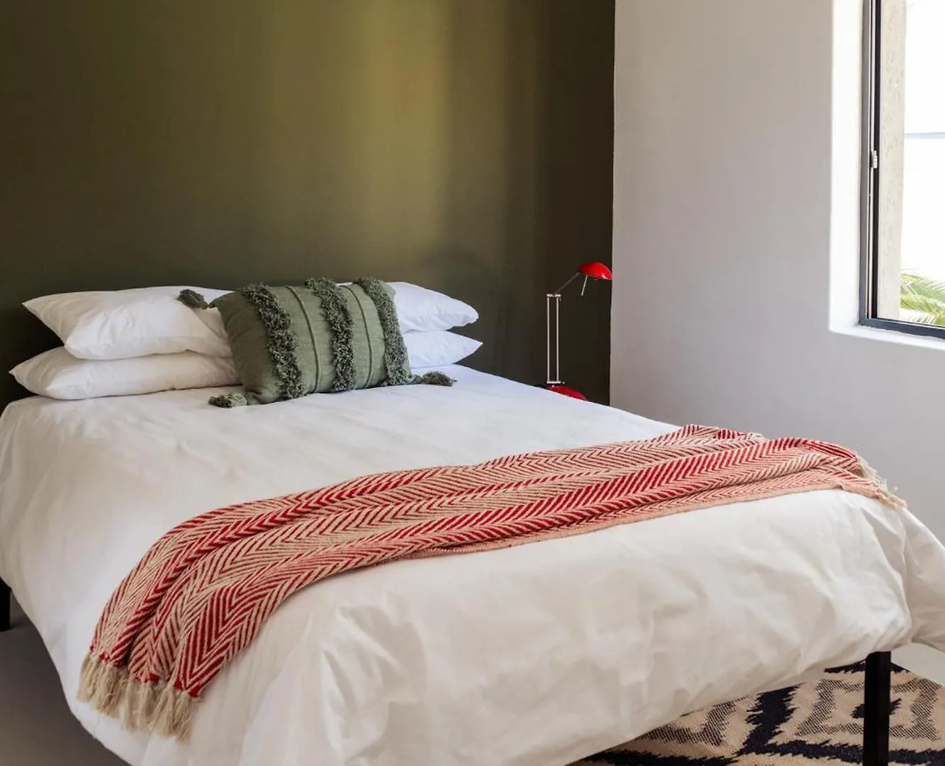 Foools Inn - Trendy Rooms Available In The Heart Of Sea Point! ケープタウン